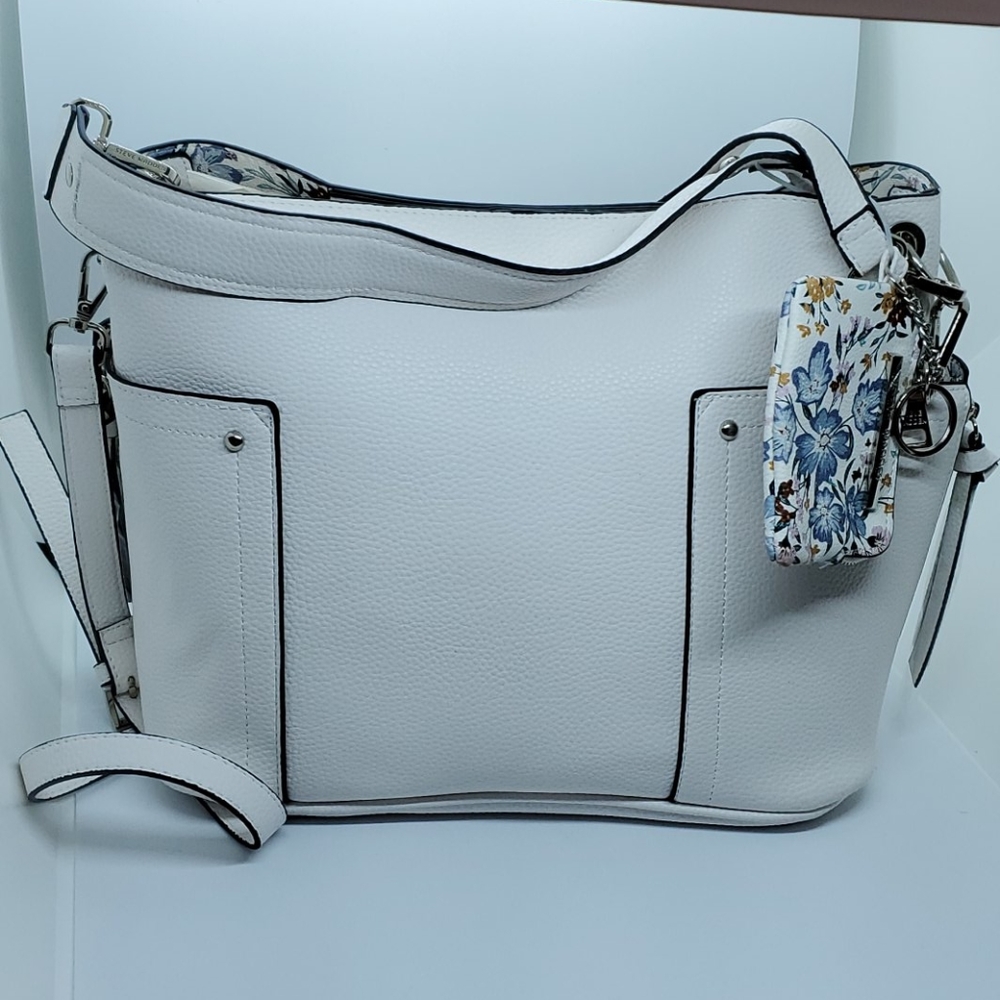 Steve Madden White BKOLTT POP
